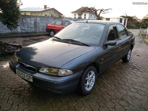 Ford Mondeo 1.8 td Maio/94 - à venda - Ligeiros