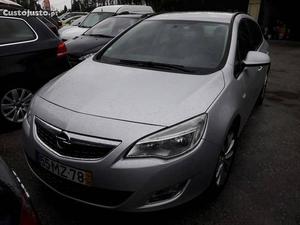 Opel Astra ST 1.3CDTi Executive Maio/12 - à venda -