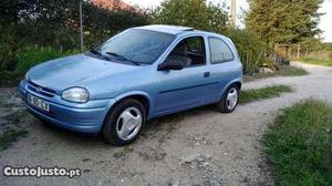 Opel Corsa 1.2 Novembro/93 - à venda - Ligeiros