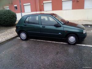 Renault Clio 1.2 Abril/95 - à venda - Ligeiros Passageiros,