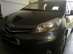 Toyota Yaris 1.4D4D TREND Janeiro/14 - à venda - Ligeiros
