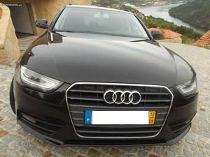 Audi A4 AVANT 177CV 12 Setembro/12 - à venda - Ligeiros