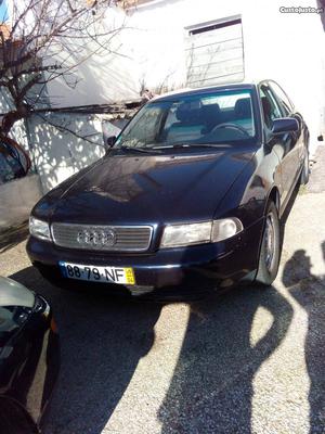 Audi A4 Sline Abril/98 - à venda - Ligeiros Passageiros,