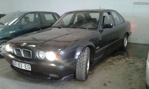 BMW 520i 24v 150cvs Outubro/94 - à venda - Ligeiros