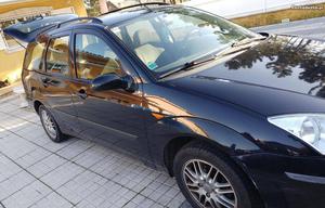 Ford Focus SW 1.4 (Poucos Kms) Fevereiro/02 - à venda -