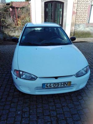 Mitsubishi Colt Gli 1.3 gasolina Novembro/96 - à venda -