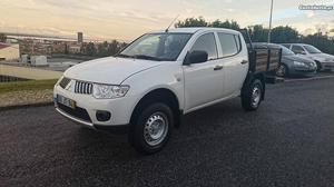 Mitsubishi Lx4 Cab Dupla Setembro/10 - à venda -