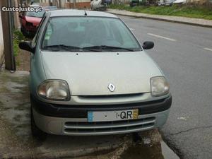 Renault Clio 1.2 Dezembro/00 - à venda - Ligeiros