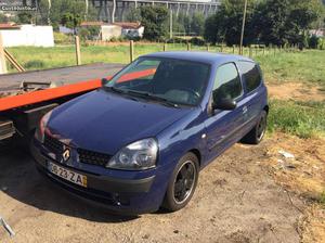 Renault Clio Comercial sport van Outubro/04 - à venda -