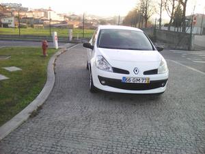 Renault Clio  DCI  com AC Setembro/08 - à venda -