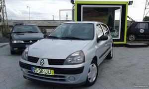 Renault Clio v impecável Abril/03 - à venda -