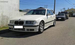 BMW 316i Maio/92 - à venda - Ligeiros Passageiros, Aveiro -