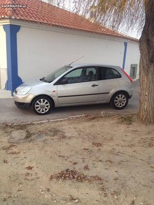 Ford Fiesta 1.4 TDCI Março/04 - à venda - Comerciais /