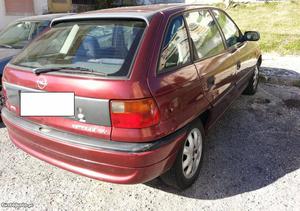 Opel Astra v Maio/97 - à venda - Ligeiros