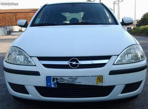 Opel Corsa 1.3 cdti Agosto/04 - à venda - Ligeiros