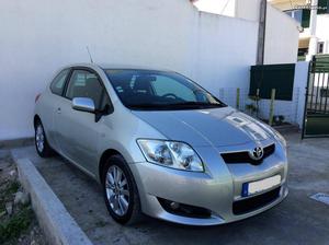 Toyota Auris 1.4 motor toyota D4D Janeiro/10 - à venda -