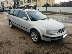 VW Passat 1.6 Março/00 - à venda - Ligeiros Passageiros,