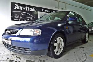 Audi A3 1.6 Maio/97 - à venda - Ligeiros Passageiros,