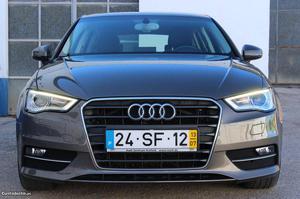 Audi A3 SB 1.6 TDI Sport Julho/13 - à venda - Ligeiros