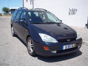 Ford Focus 1.8 tddi f Outubro/01 - à venda - Ligeiros