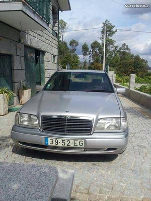 Mercedes C220 D Junho/94 - à venda - Ligeiros Passageiros,