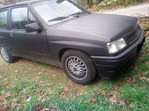 Opel Corsa TD Dezembro/92 - à venda - Ligeiros Passageiros,