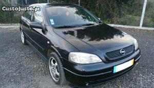 Opel astra 1.4 i 16 v Novembro/00 - à venda - Ligeiros