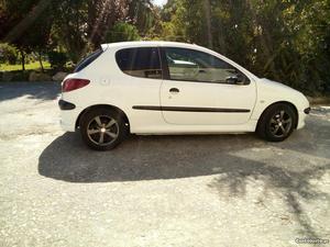 Peugeot 206 hdi Dezembro/03 - à venda - Ligeiros