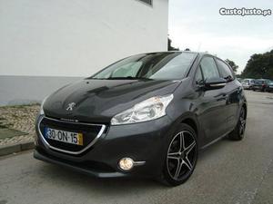 Peugeot  HDi Active 5P. Março/14 - à venda -