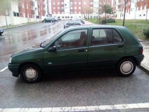 Renault Clio 1.2 Abril/95 - à venda - Ligeiros Passageiros,