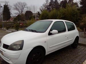 Renault Clio v -Sport.3p Julho/04 - à venda -