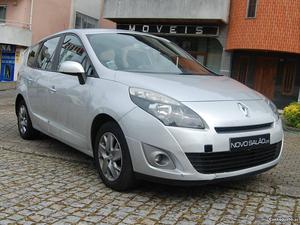 Renault Grand Scénic 1.5 dCi Junho/11 - à venda - Ligeiros