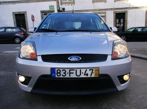 Ford Fiesta 1.4TDCI 5lugares A/C Maio/08 - à venda -
