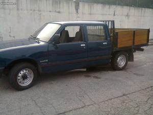 Isuzu PickUp cabdupla d,assist Junho/88 - à venda -