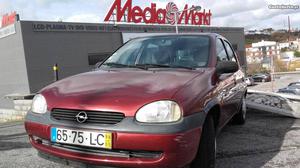 Opel Corsa moi baixo consumo Setembro/98 - à venda -
