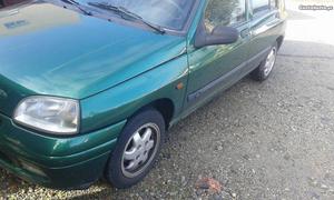 Renault Clio 1.2 d.assistida Março/98 - à venda - Ligeiros