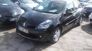 Renault Clio v 75cv privil Março/07 - à venda -