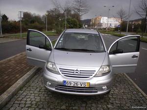Citroën C3 muito novo em tudo Novembro/03 - à venda -