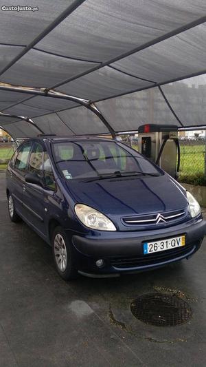 Citroën Picasso Xsara 1.6 Dezembro/00 - à venda -