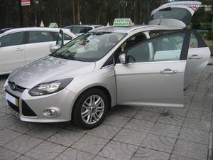 Ford Focus TDCI SW Titanium Janeiro/14 - à venda - Ligeiros