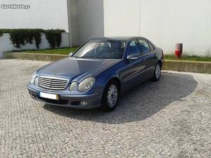 Mercedes-Benz E 200 a GPL Abril/04 - à venda - Ligeiros