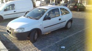 Opel Corsa 1.7 DI Novembro/01 - à venda - Comerciais / Van,