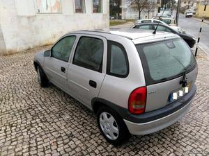 Opel Corsa 5 Portas Fevereiro/99 - à venda - Ligeiros