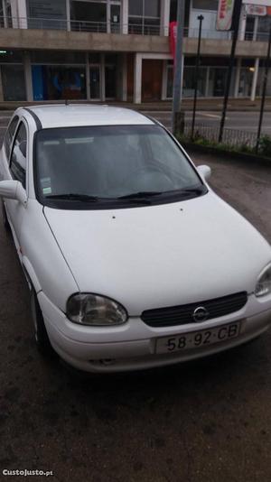 Opel Corsa b Abril/93 - à venda - Ligeiros Passageiros,