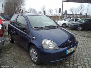 Toyota Yaris 1.0 so kilm Agosto/01 - à venda -