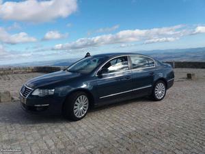 VW Passat 2.0 TDI Outubro/05 - à venda - Ligeiros