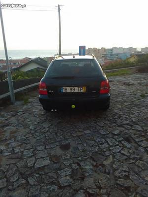 Audi A4 avant Maio/96 - à venda - Ligeiros Passageiros,