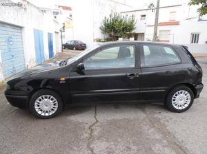 Fiat Bravo 1.3 sport Agosto/00 - à venda - Ligeiros