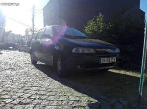 Fiat Punto 1.2 elx Abril/96 - à venda - Ligeiros