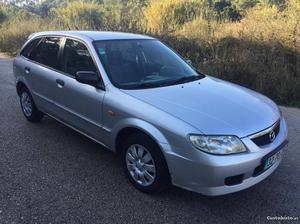 Mazda 323 F Março/03 - à venda - Ligeiros Passageiros,